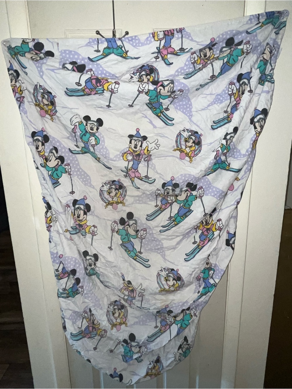 Vintage RARE Disney Mickey & Minnie Winter Ski Twin Fitted sheet Soft Flannel